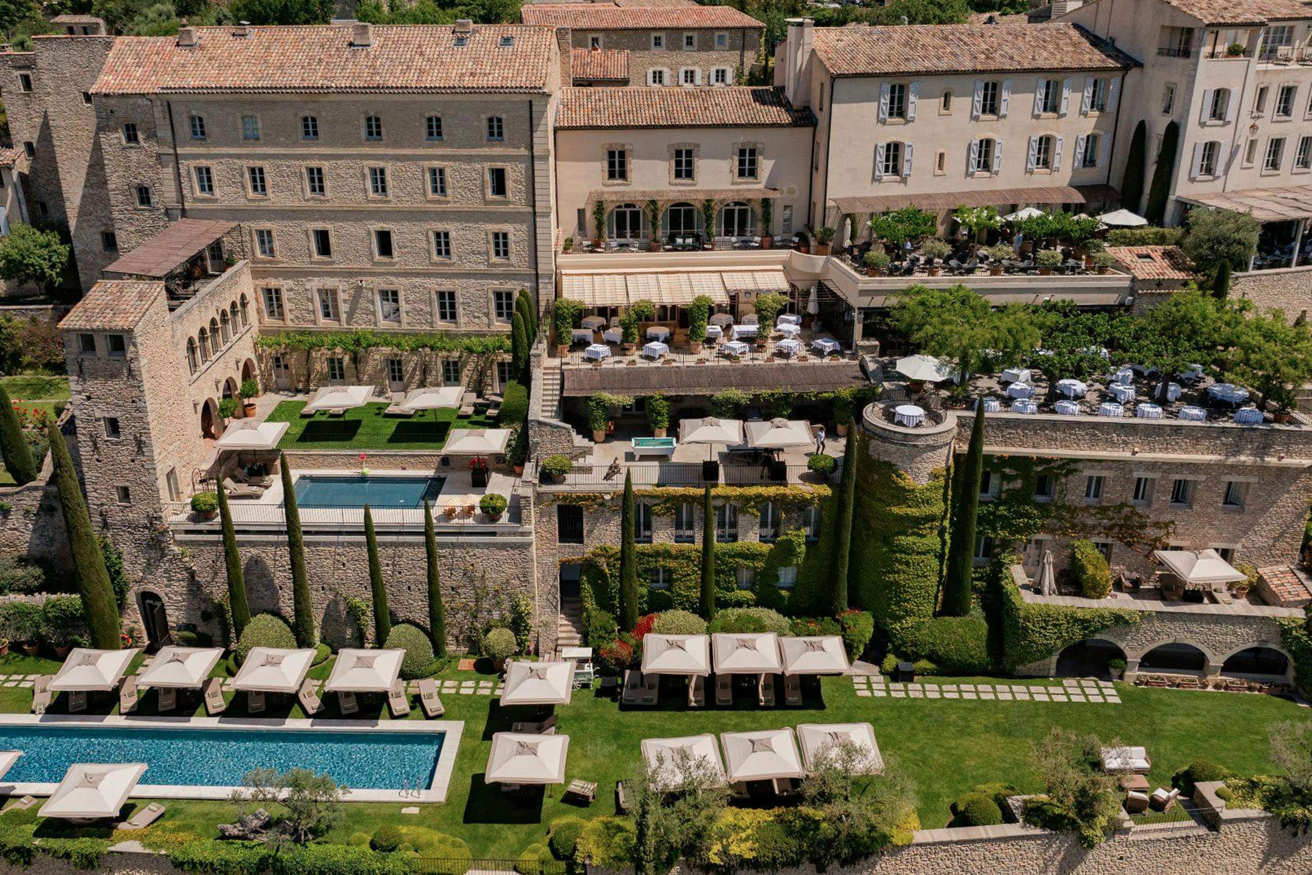 LES-AIRELLES-LA-BASTIDE-DE-GORDES-FRANCE